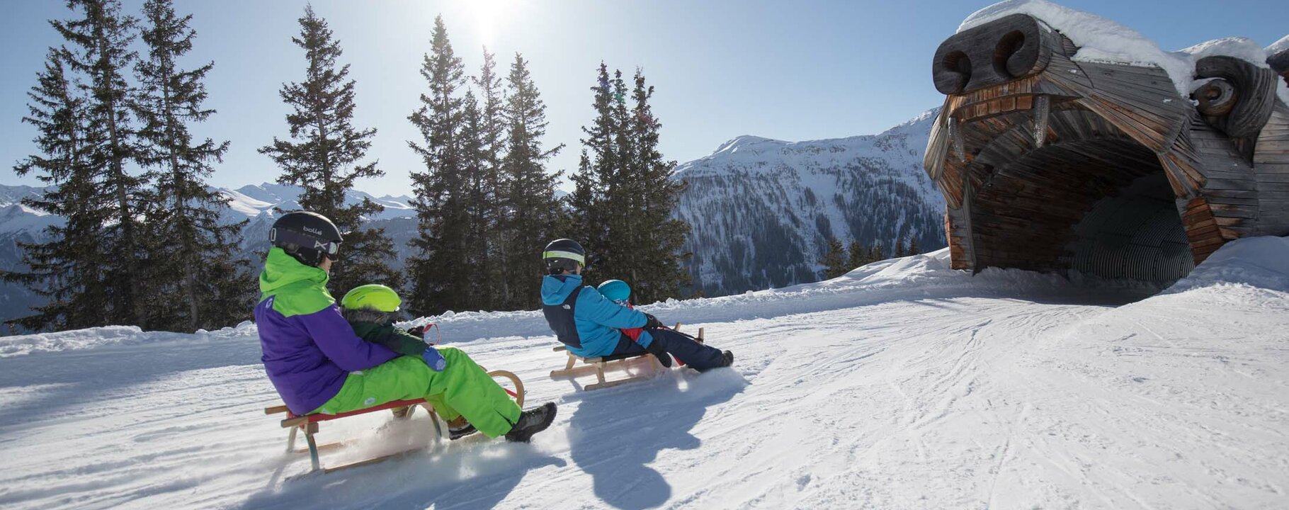 Rodeln in Serfaus-Fiss-Ladis | © Serfaus-Fiss-Ladis Marketing GmbH | Andreas Kirschner Rodeln ist ein Spaß für die ganze Familie in Serfaus-Fiss-Ladis in Tirol | © Serfaus-Fiss-Ladis Marketing GmbH | Andreas Kirschner