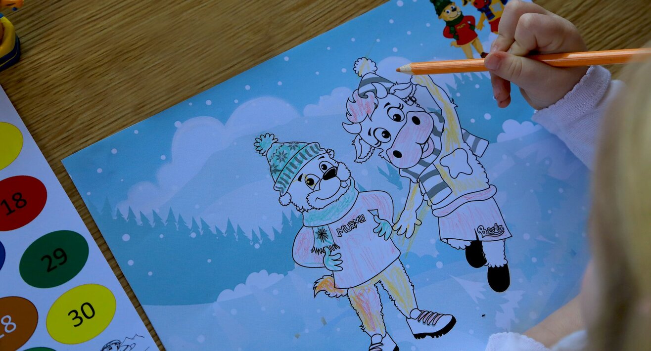Malen mit Murmli und Berta | © Serfaus-Fiss-Ladis Marketing GmbH Malvorlagen Spiele und Rätsel mit den Maskottchen der Familienregion Serfaus-Fiss-Ladis in Tirol Murmli und Berta | © Serfaus-Fiss-Ladis Marketing GmbH